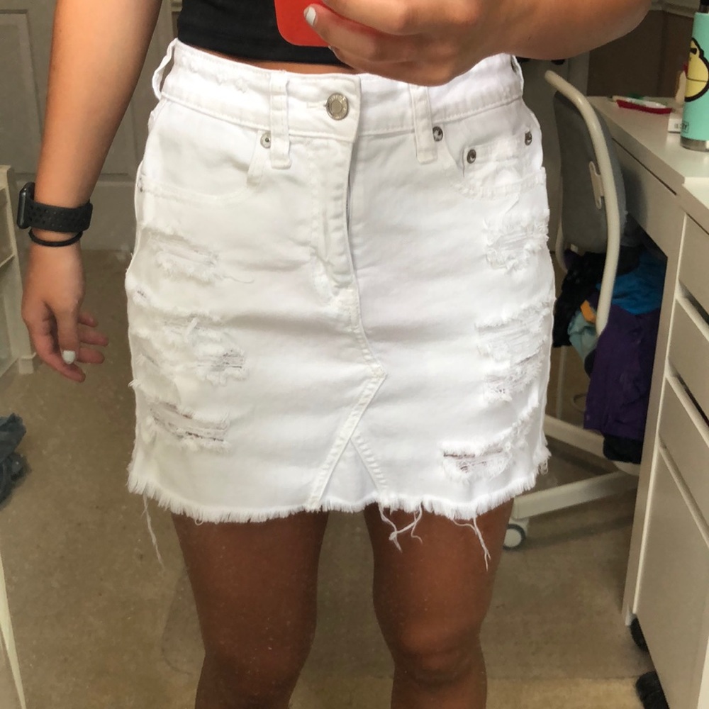 American Eagle White Skirt